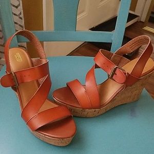 Mossimo wedge heel never worn